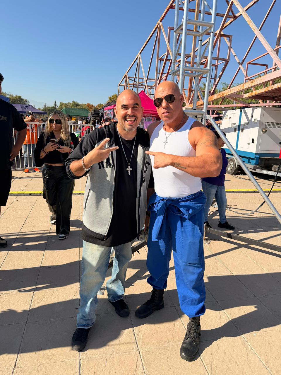 Vin Diesel Brasileiro atraindo público em evento automotivo