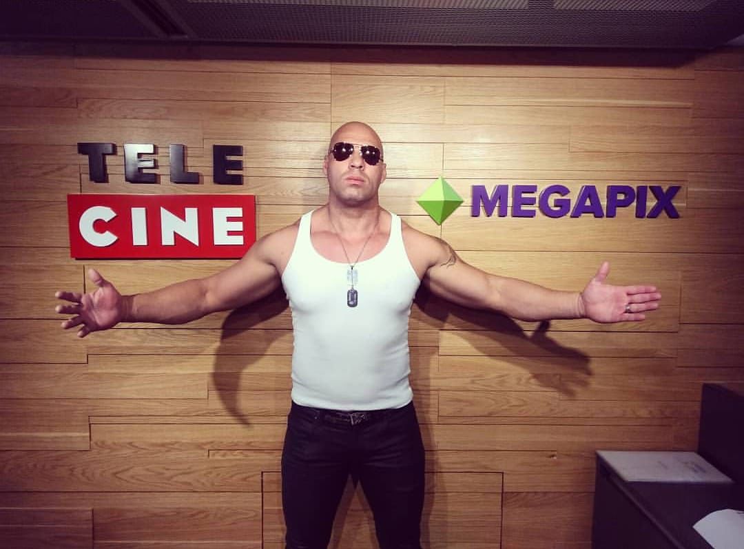 Vin Diesel Brasileiro nos estúdios da Telecine e Megapix